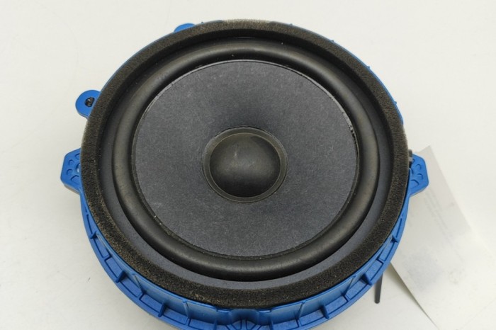 Difuzor ușă dreapta față HYUNDAI TUCSON NX4E, NX4A 2022 OEM: 96330-N7150 | 31666618