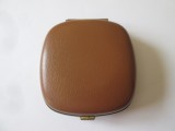 Ceas japonez de voiaj Landex anii 60,functional dar se opreste,trebuie curatat