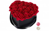 Aranjament floral Relaxdays cu trandafiri in forma de inima, cutie neagra - RESIGILAT