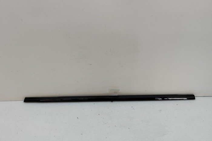 Chedar geam ușă dreapta spate LAND ROVER RANGE ROVER SPORT II L494 2014 OEM: DK62-25596-AB 26328247