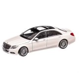 Macheta Mercedes-Benz S-Class Welly scara 1:24- alb