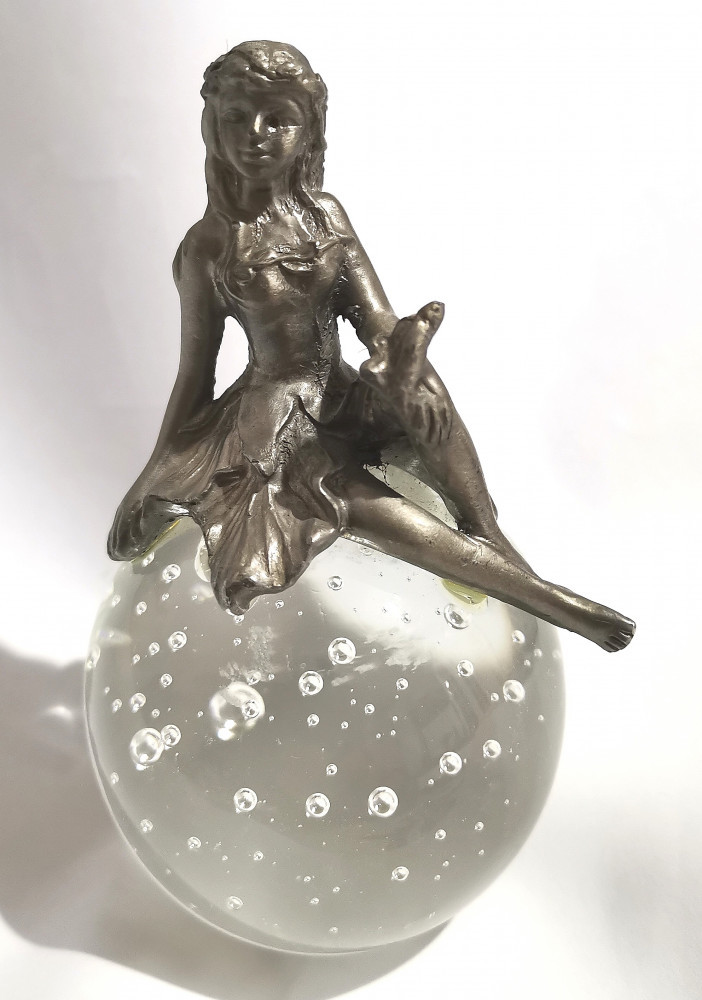 Prespapier din sticla cu Zână statueta 375grame, glob cu figurina |  Okazii.ro