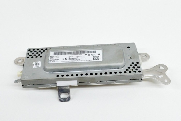 Alt modul de control TESLA MODEL 3 2019 OEM: 1079755-00-D 13776404
