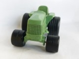 bnk jc Tractor - jucarie de vinil - marca neidentificata