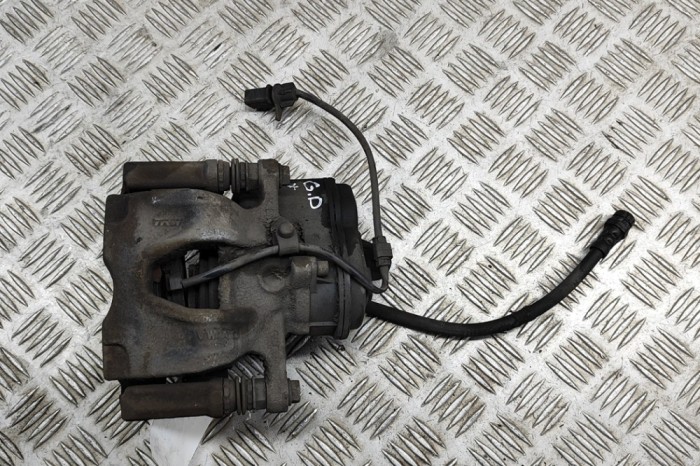 Etrier de fr&acirc;nă dreapta spate AUDI A5 Sportback F5A 2017 OEM: 8W0615404 21741111