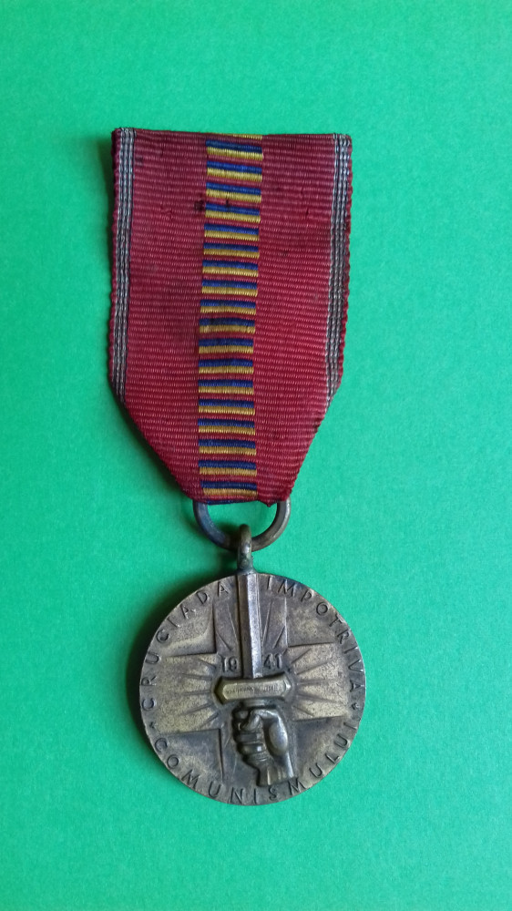 Medalie / Decoratie Romania Recunoscatoare Cruciada impotriva Comunismului  1941 | Okazii.ro