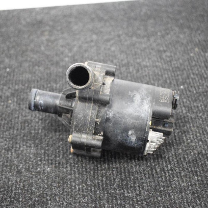 Pompa de apa auxiliara TESLA MODEL S 2015 OEM: 6007373-00-E 3608767