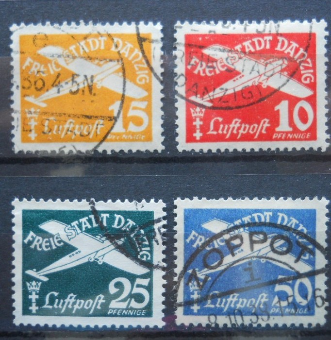 DANZIG POSTA AERIANĂ