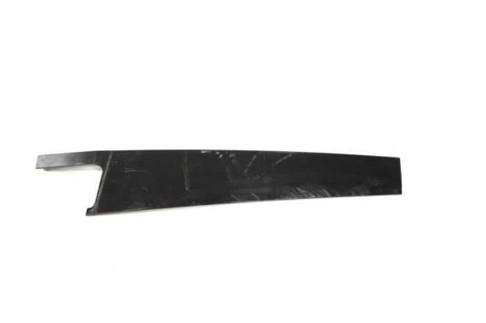 Ornament vertical ușă dreapta spate SKODA KAMIQ 2020 OEM: 658839902 13963226