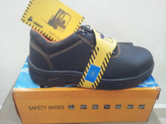 Bocanci de iarna Safety Shoes foto