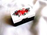 cutie de lemn cu flori rosii 38719