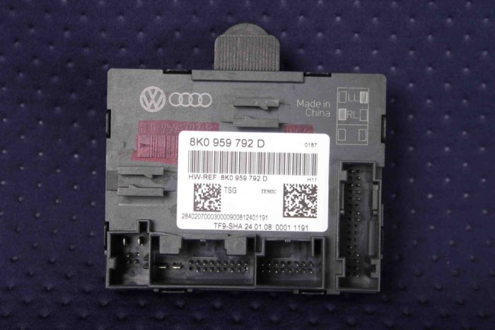 Modul de control ușă dreapta față AUDI Q5 8R 2009 OEM: 8K0959792D 2338849