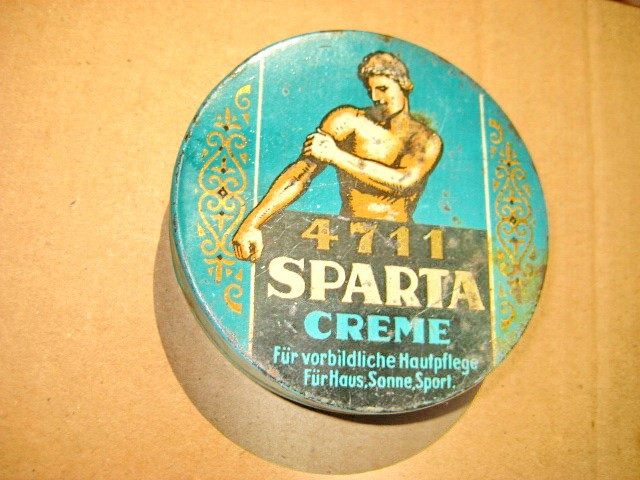 A344-Cutie Sparta veche crema de piele:acasa-soare-sport.