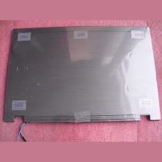 Capac LCD NOU in tipla cu wireless DELL Latitude E4310 3RMDR