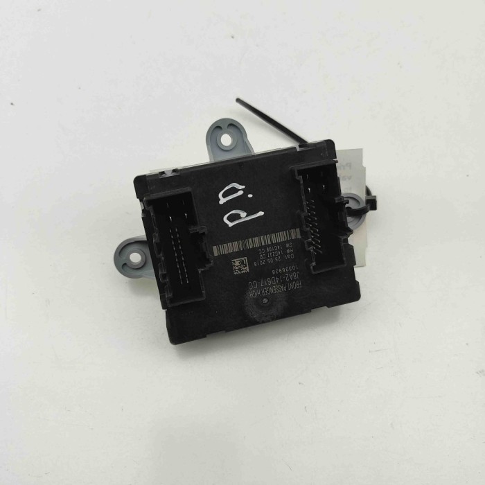 Modul de control ușă dreapta față JAGUAR I-PACE X590 2018 OEM: J8A2-14D617-CC 31690596