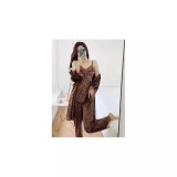 Cumpara ieftin Set Pijama De Dama 3 Piese Roz Din Catifea, Maro - MEI25