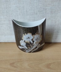 Vaza porțelan fin model floral deosebit