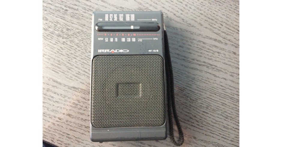RADIO DE COLECTIE IRRADIO RF-10B DIN 1987 SEMIFUNCTIONAL.CITITI ATENT ...