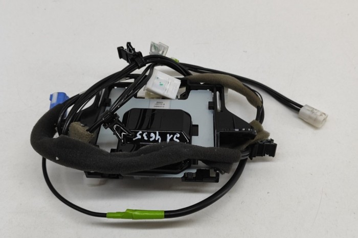 Antena TOYOTA SIENNA _L4_ 2020 OEM: 86860-0E070-B,86860-0E070 27350915