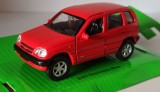 Macheta Chevrolet Niva 2003 (Lada Niva 2 - VAZ-2123) rosu - Welly 1/36