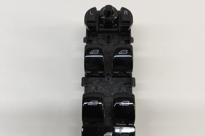 Buton geam ușă dreapta față VOLVO XC90 II 2021 OEM: 31433926 28529478