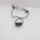 Port USB AUX Tesla Model S 2017 OEM 1047537-00-C Original