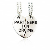 Cumpara ieftin Set 2 lantisoare de cuplu cu mesaj partners in crime, Fashion