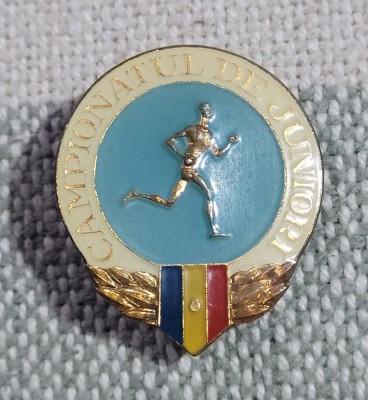 Insigna campionatul de juniori foto