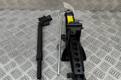 Cric LAND ROVER RANGE ROVER EVOQUE L538 2015 OEM: EJ32-17080-AC,EJ32-17035-AB 30376816 foto