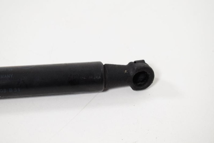 Amortizor capota dreapta față BMW 1 E87 2008 OEM: 7118370 3270947