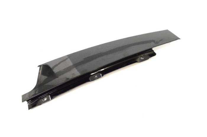 Ornament vertical ușă dreapta față OPEL ASTRA J GTC 2014 OEM: 13260042 14654446