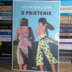 SILVIA AVALLONE - O PRIETENIE ( ROMAN ) , 2022 #