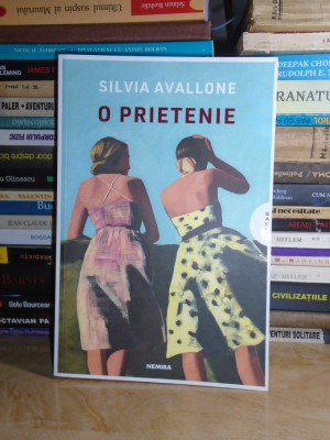 SILVIA AVALLONE - O PRIETENIE ( ROMAN ) , 2022 # foto