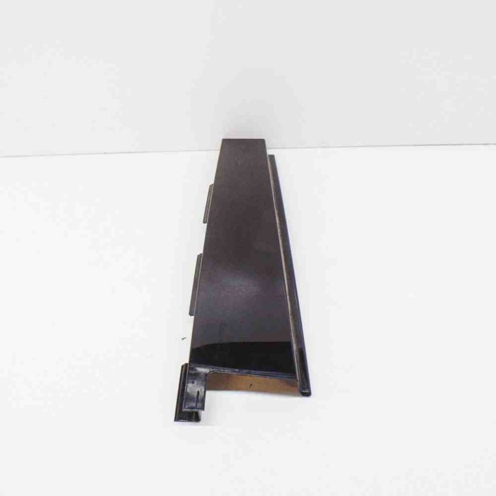 Ornament vertical ușă dreapta spate PORSCHE CAYENNE 92A 2015 OEM: 7P5853352B,7P5.853.352.B 11508747