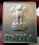 I.494 INSIGNA INDIA Lion Capital of Ashoka h27mm/22mm/3mm BADGE, Asia