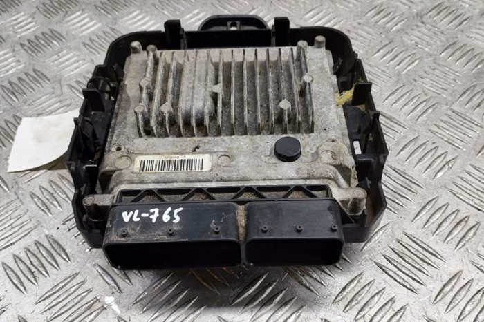 Unitate de control motor MERCEDES-BENZ SPRINTER 3,5-t 906 2015 OEM: A6519003403,A6519013502,28537659,A9075450800 28826592