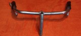 GHIDON PT. BICICLETA DIN OTEL + PIPA DIN ALUMINIU ATAX MANETE DE FRANA WEINMANN.