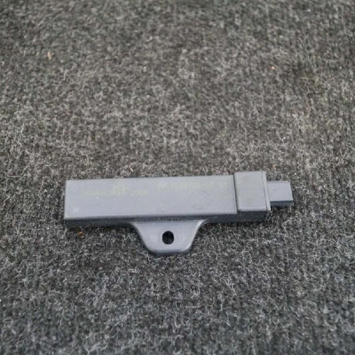 Amplificator de antena BMW X3 F25 2012 OEM: 9220832 2488399