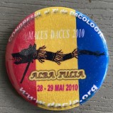Insigna Congresul al XI-lea de Dacologie, Alba Iulia, 2010, lupul dacic, diametru 5 cm, patriotism, nationalism, Malus Dacus, de colectie, tricolor