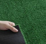 Mocheta tip Gazon Artificial Flat 7, Inaltime Fir 7 mm, Latime 1m, Marime 100 x 300 cm, Verde, Antialergic, Polipropilena, Curte, Terasa, Balcon, Pisc
