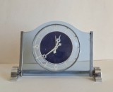 Ceas mecanic cu design clasic, necesita revizie