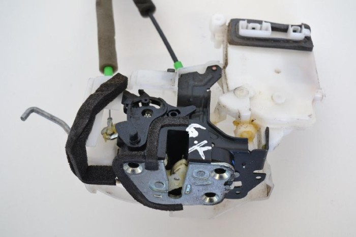 &Icirc;ncuietoare ușă st&acirc;nga spate MAZDA CX-7 ER 2010 1825729