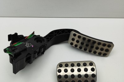 Pedala de accelerație MERCEDES-BENZ CLA Coupe C117 2019 OEM: A2463001904,A2462901400 29759375 foto