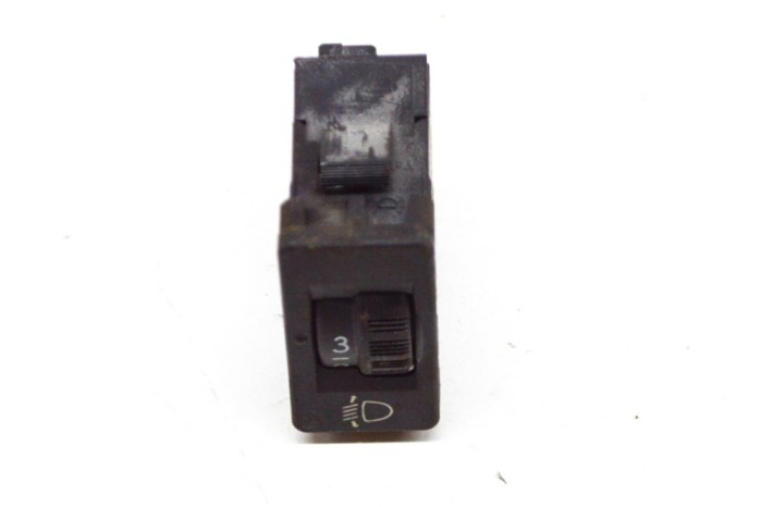 Comutator de reglare &icirc;nălțime faruri PEUGEOT EXPERT Furgon VF3A_, VF3U_, VF3X_ 2007 OEM: 96384422XT,96366692XT 14230620