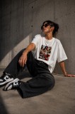 Tricou dama alb din bumbac cu imprimeu fetita cu rochie cu tesaturi mixte