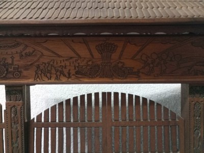 Poarta traditionala miniaturala foto