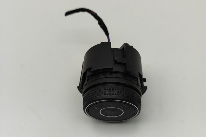 Comutator VW T-ROC A11 2023 OEM: 2GA927531A 30438532