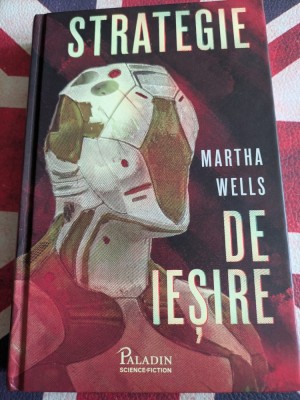 Martha Wells, Strategie de iesire foto