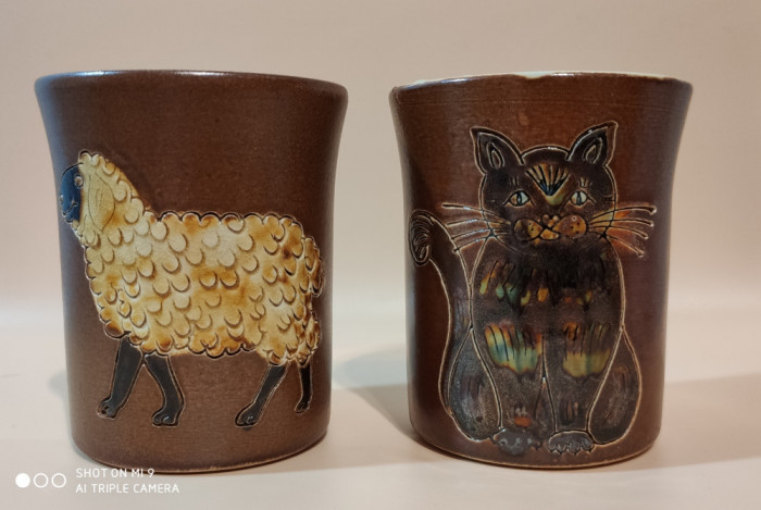 LICHIDARE! 2 canite vintage din ceramica dura glazurata, artist Achim Gelhard -