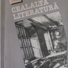 CEALALTA LITERATURA de TUDOREL URIAN , NONFICTIUNEA INTRE SHOW SI INTELEPCIUNE , 2007, PREZINTA PETE SI HALOURI DE APA * , DEDICATIE *